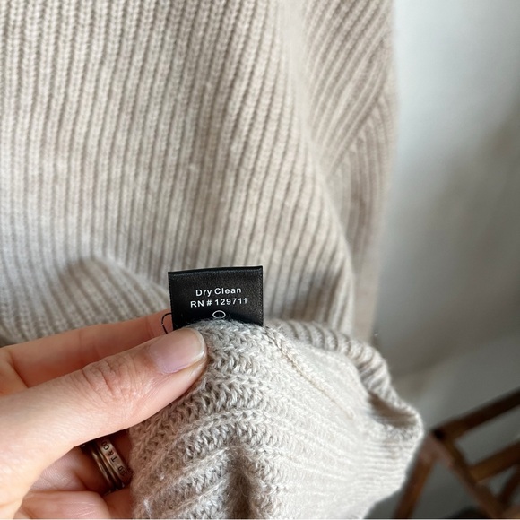 Jenni Kayne Cabin Sweater in Oatmeal - Picture 7 of 11